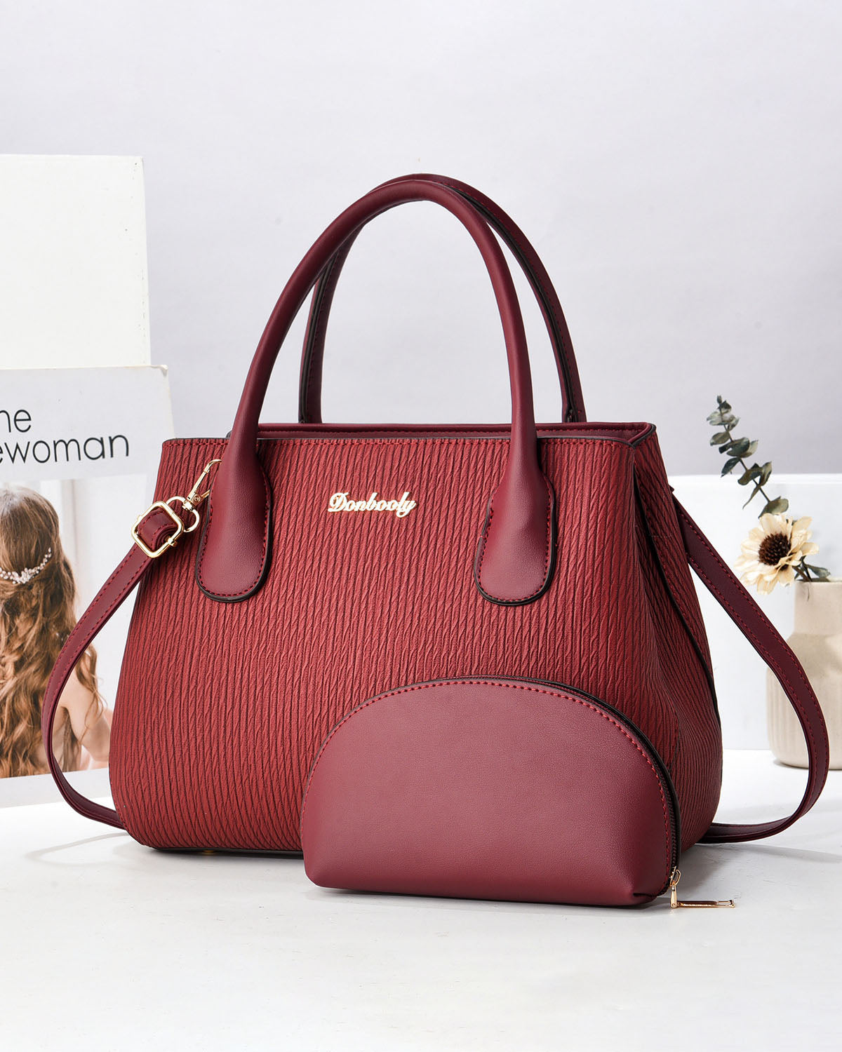 Set de cartera con cierre superior y bolsito adicional