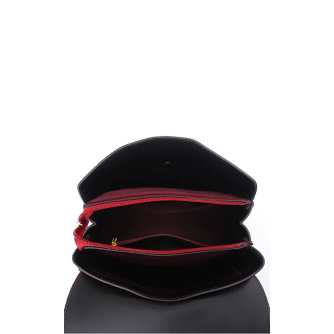 Oferta • Mochila mediana con detalles en dorado