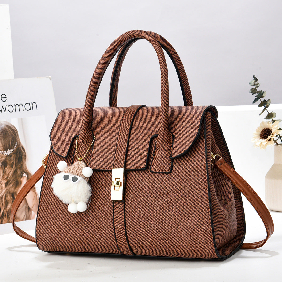 Mini cartera con llavero peluche