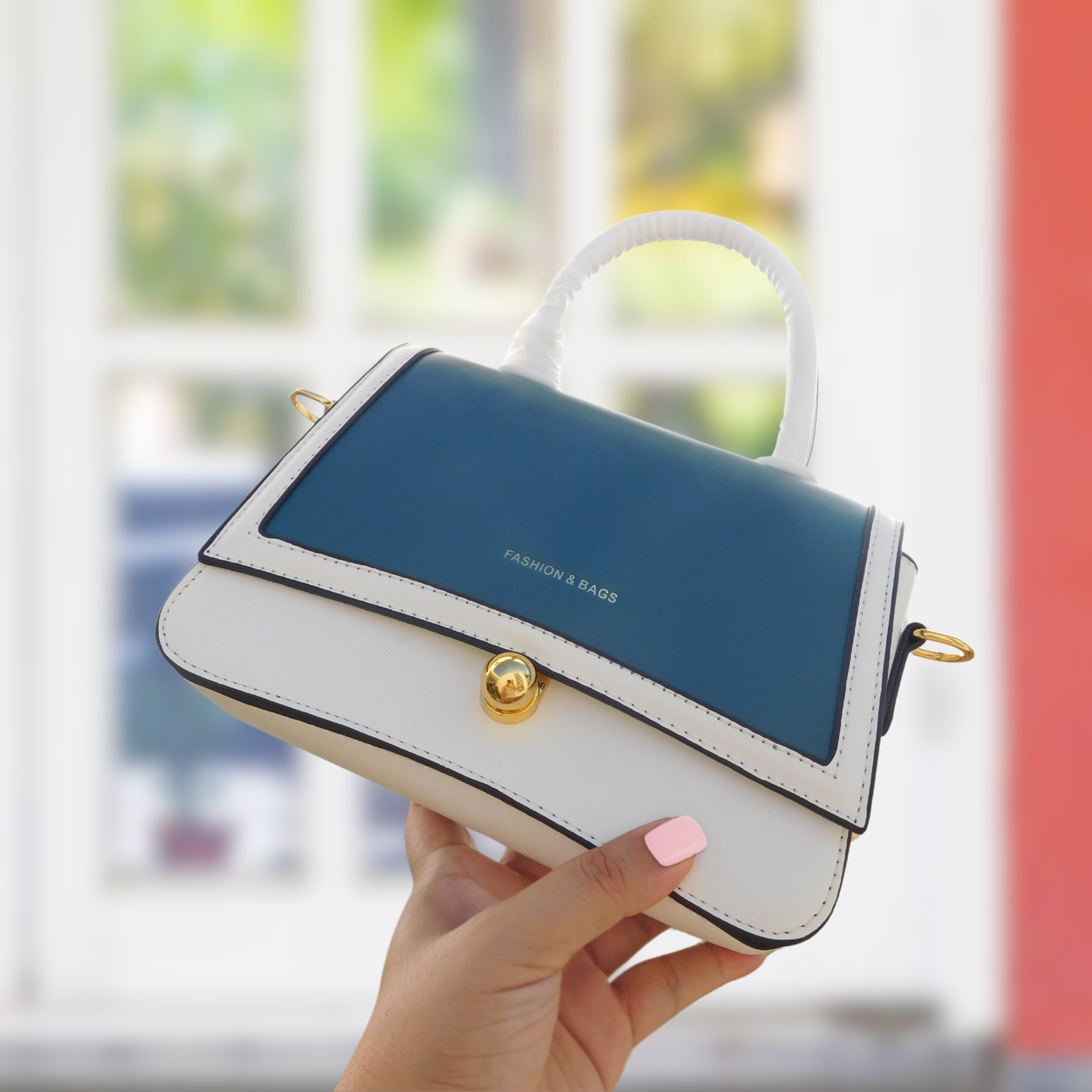 BAG-HO!🎅 • Crossbody Bicolor con Broche Dorado, con tira para uso en hombro