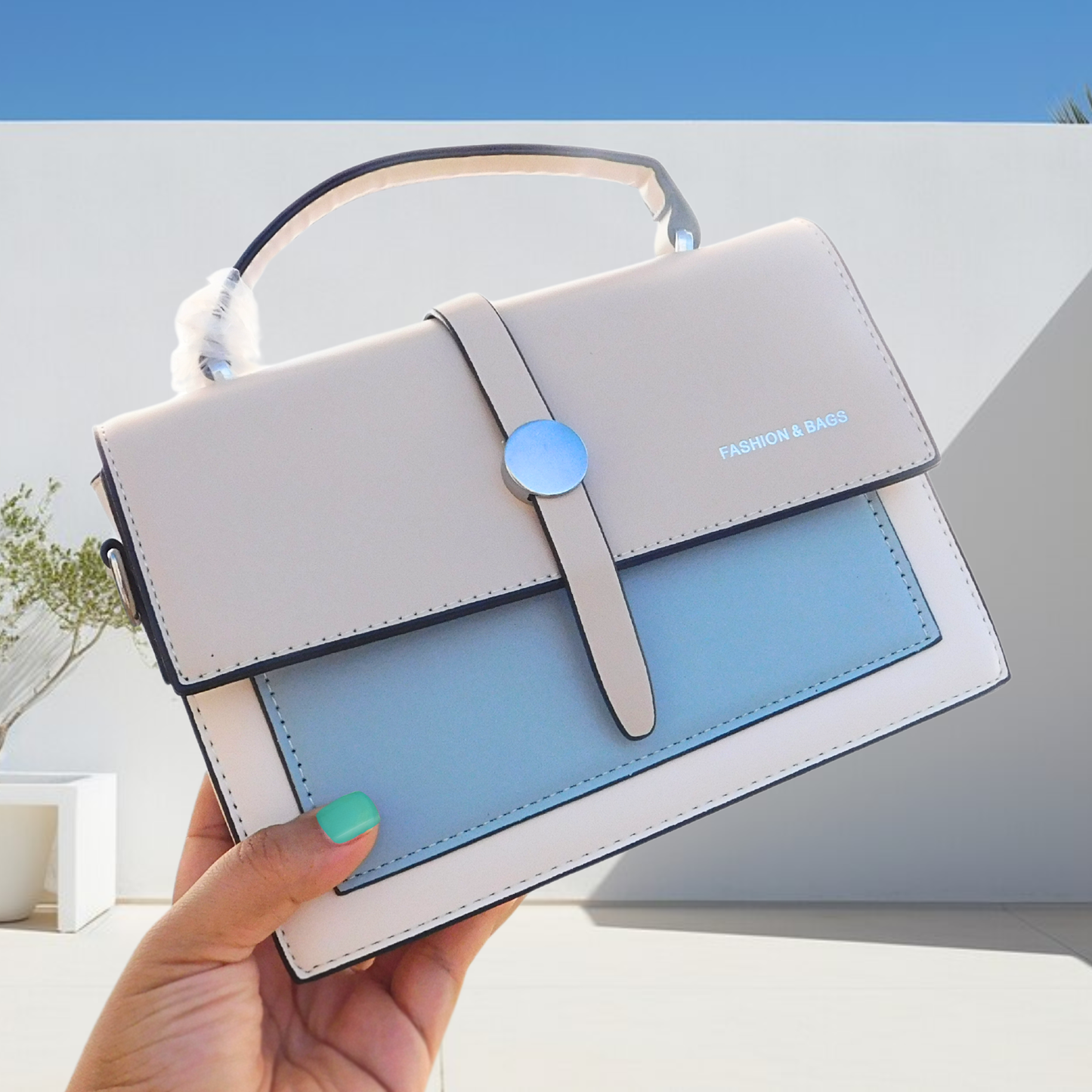 #BAG-FRIDAY • Crossbody Bicolor con Broche plateado y Vibes Chic