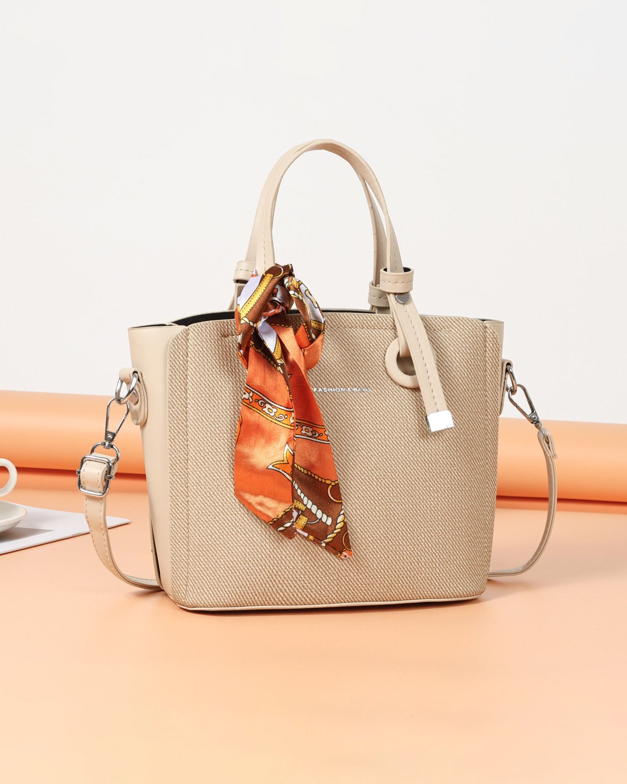 MiniBag con bufanda moda casual