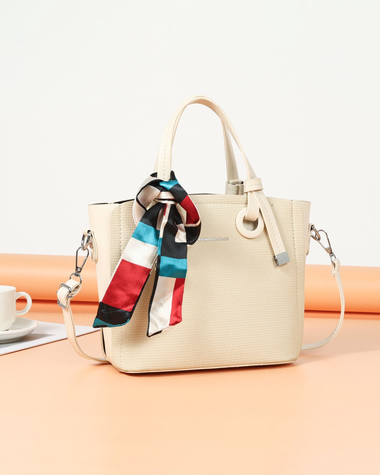 MiniBag con bufanda moda casual