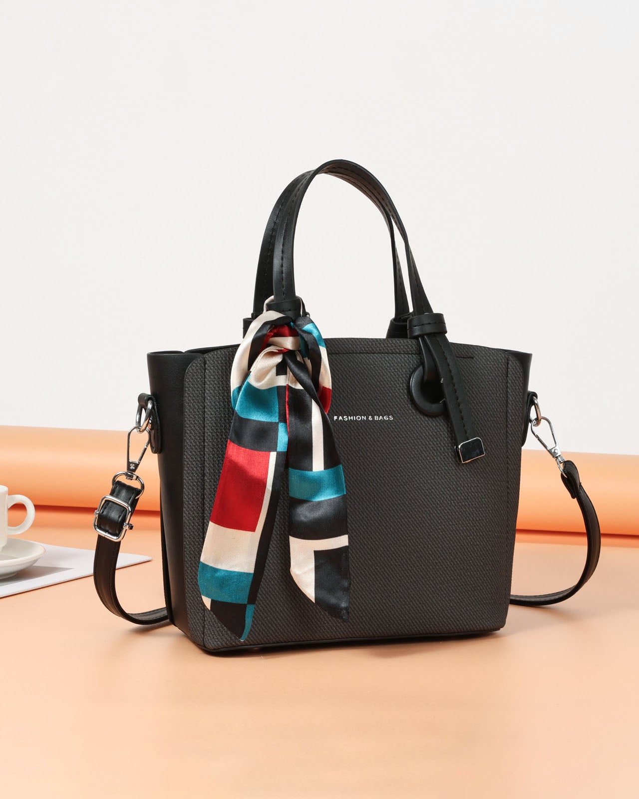 MiniBag con bufanda moda casual