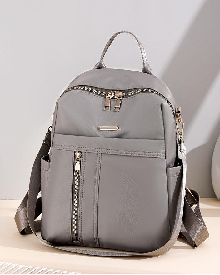 Mochila con múltiples bolsillos para uso diario o viajes cortos