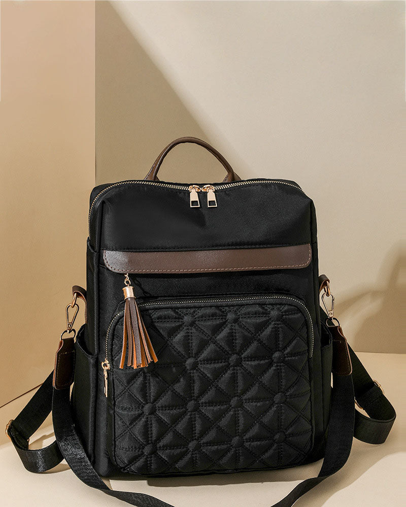 Mochila en tela con multiples compartimentos