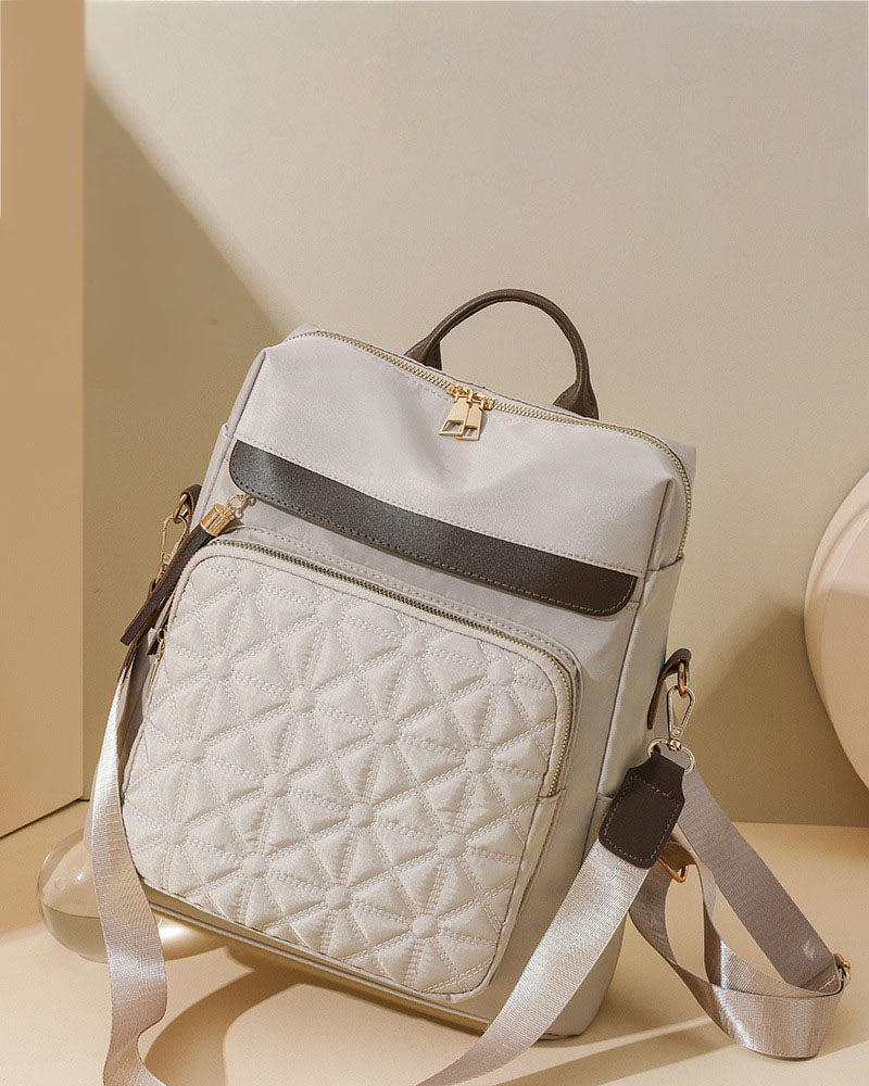 Mochila en tela con multiples compartimentos