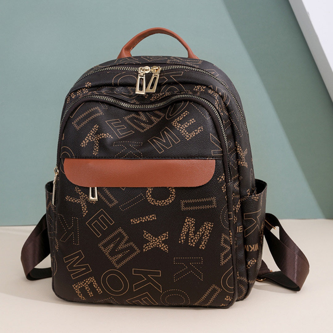 Mochila con diseño de letras, bolsillos laterales y bolsillo frontal con cremallera