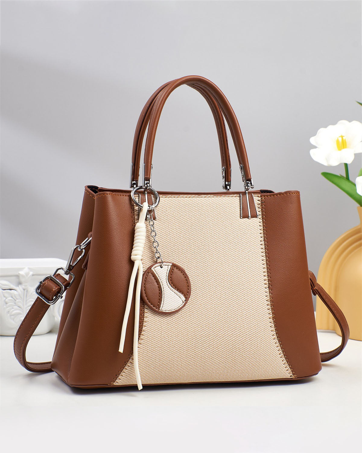 Cartera mediana bicolor