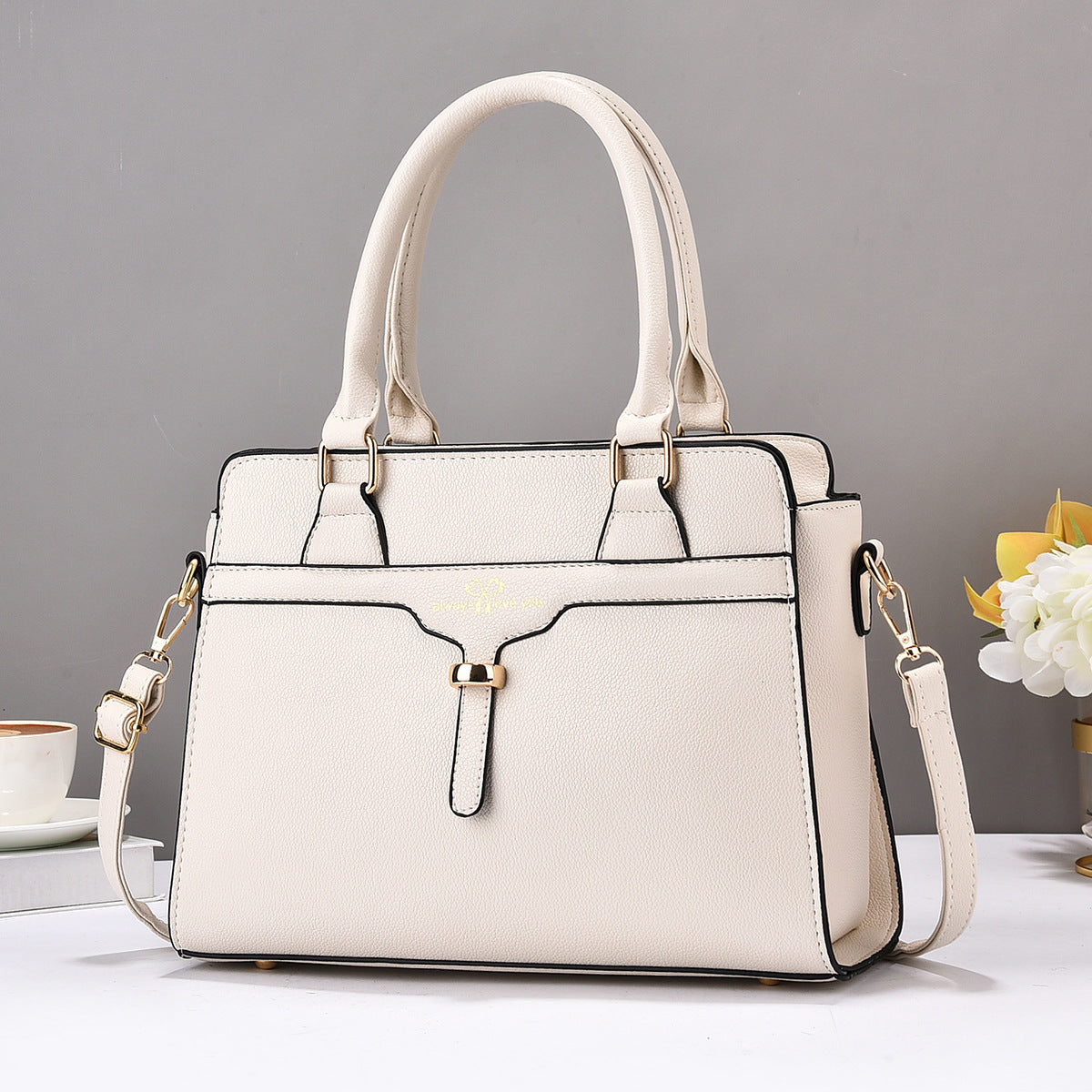 Cartera mediana con estilo de oficina