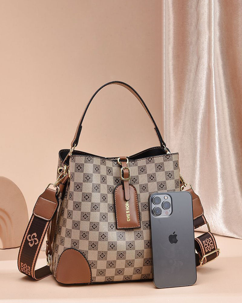 MiniBags tipo crossbody con diseños clasicos