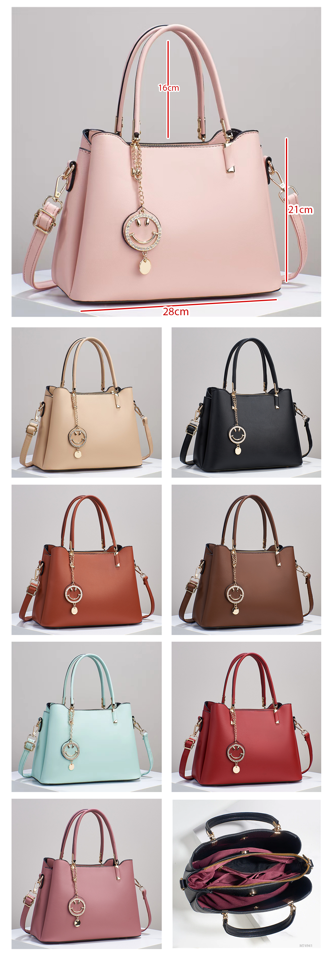 Bolso de mano con colgante sonriente. Detalles en dorado. Tiro para hombro