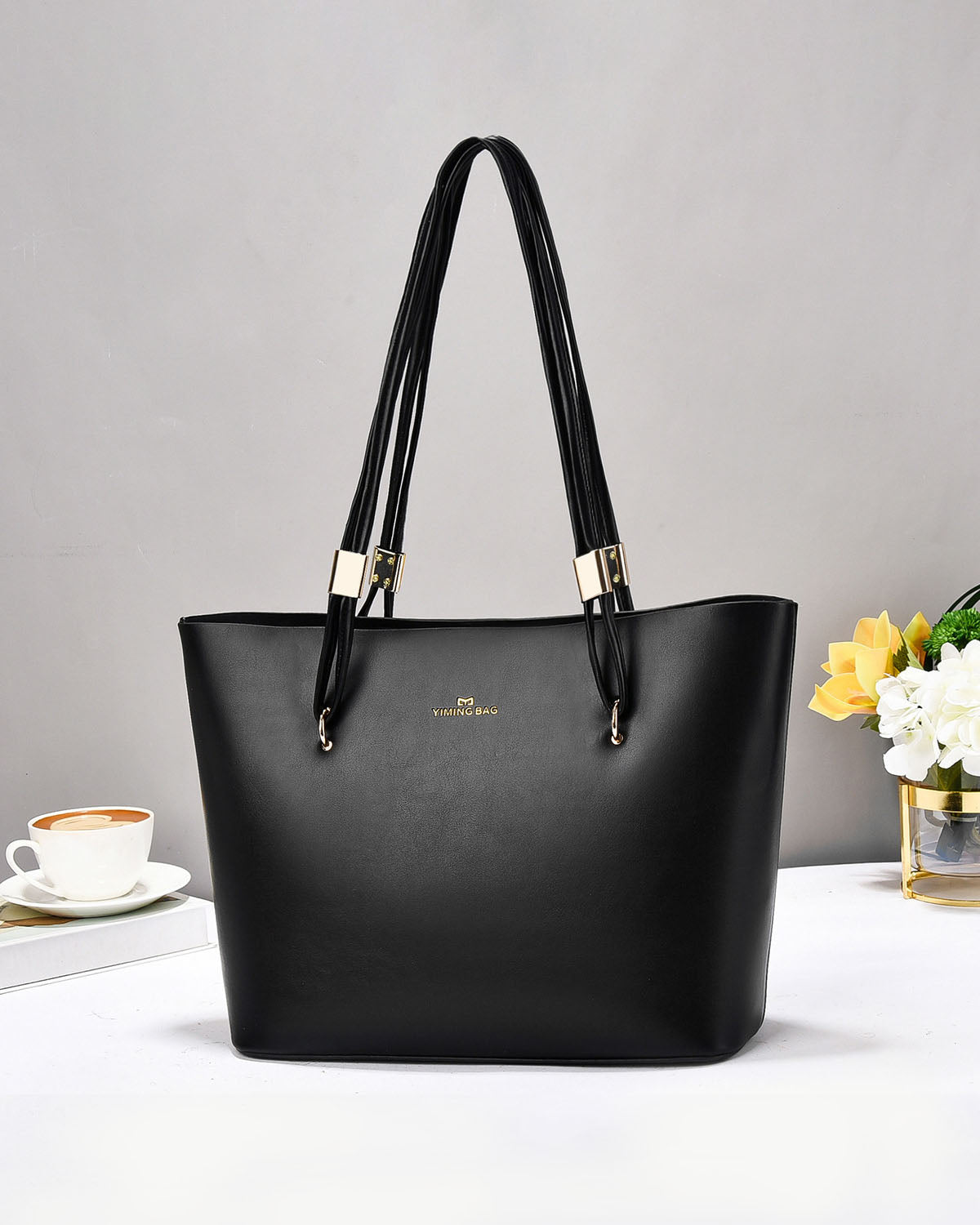 Bolso Grande con Doble Asa y Cierre Seguro – Interior Forrado y Bolsillos Internos