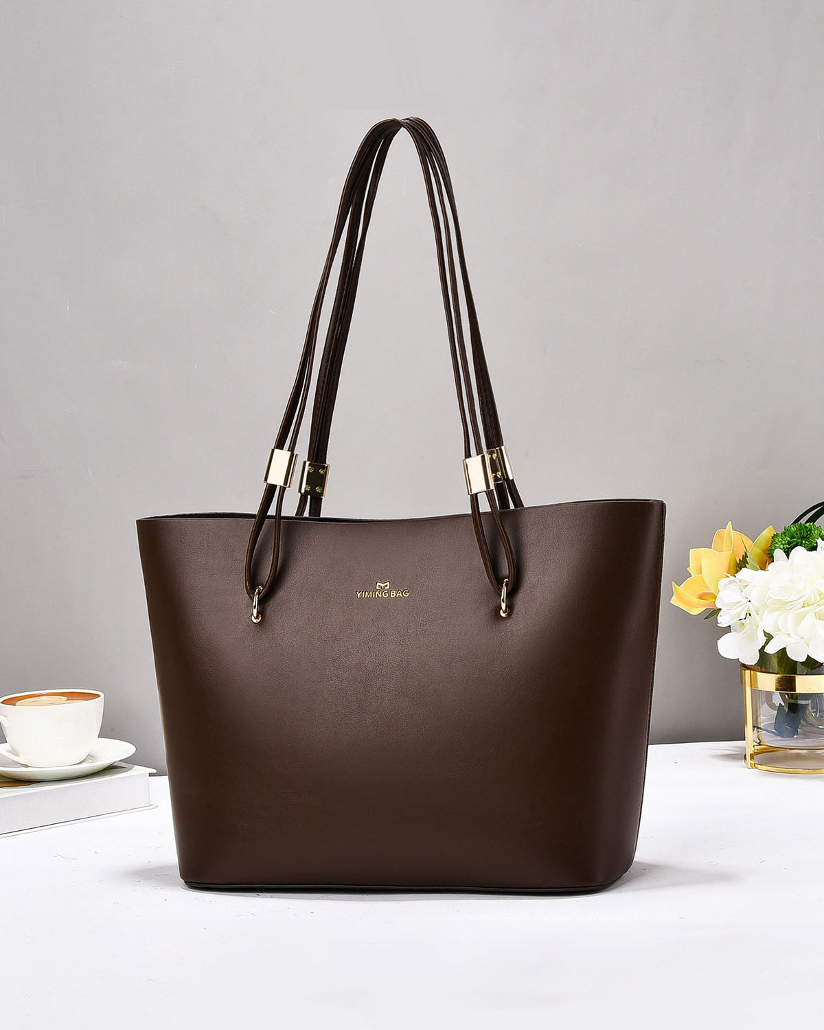 Bolso Grande con Doble Asa y Cierre Seguro – Interior Forrado y Bolsillos Internos