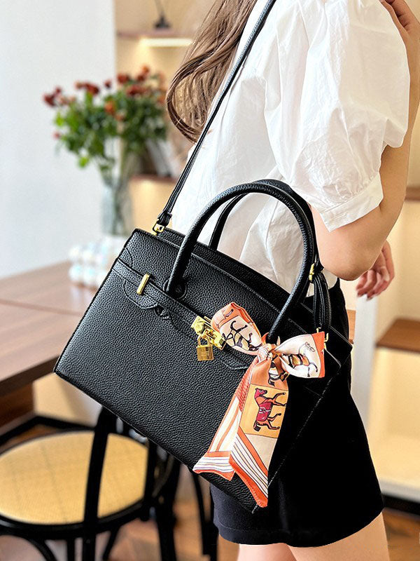 Cartera tipo Birkin con pañuelo y correa larga incluida