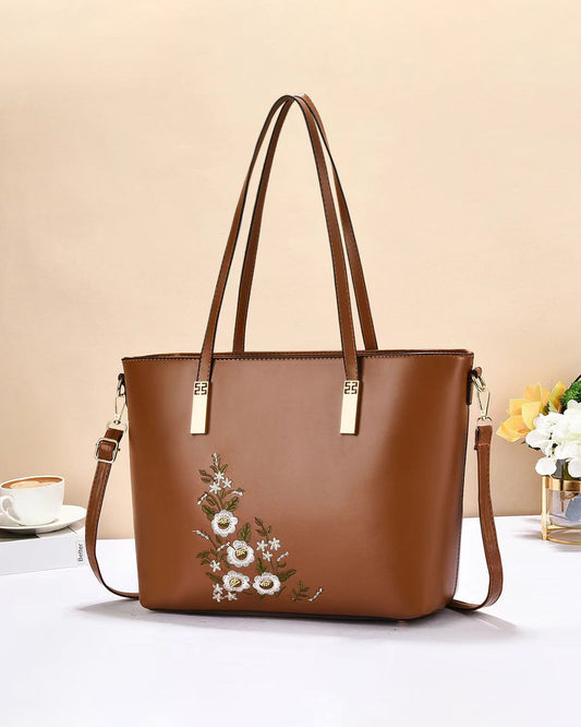 Cartera grande a la moda con diseño floral