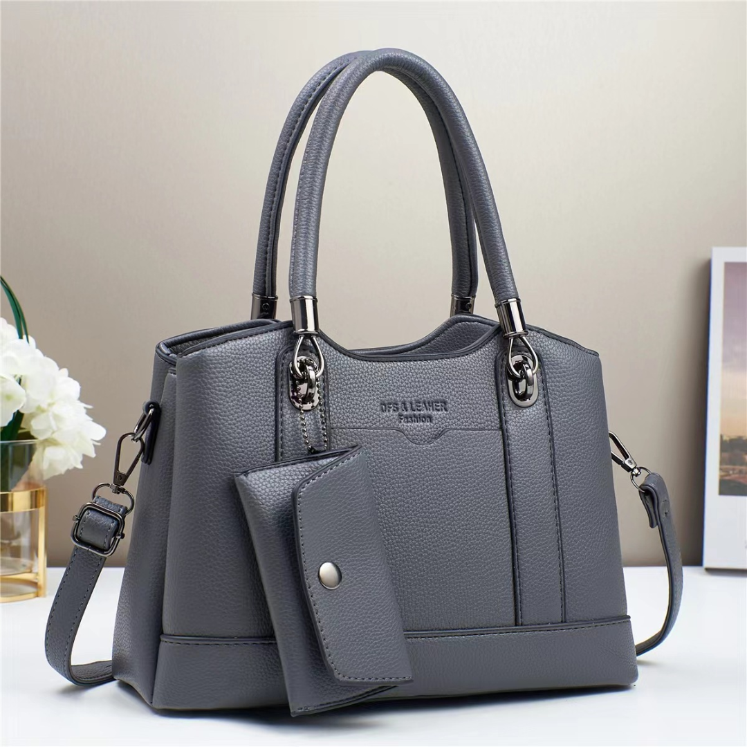 ❤️ Oferta San Valentín • Cartera mediana con sobre colgante y bolsillo frontal. Detalles en plateado oscuro