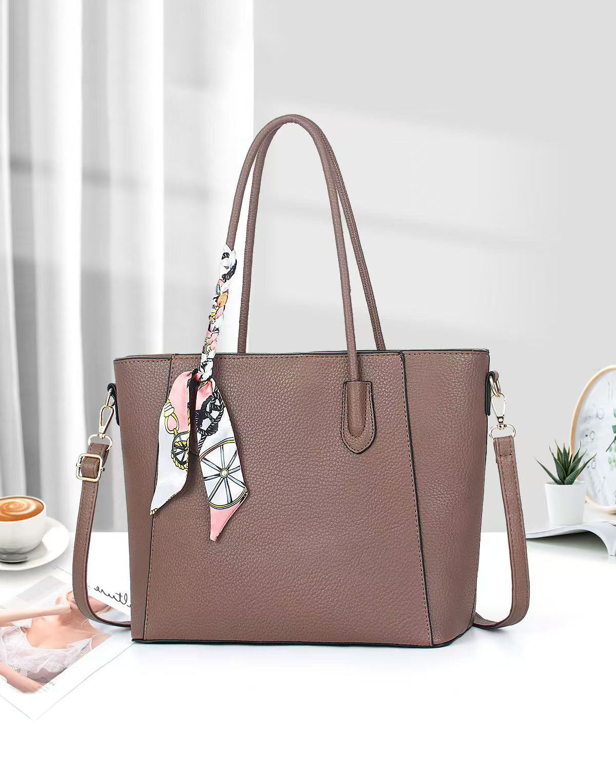 ✨ Oferta • Tote con bufanda decorativa