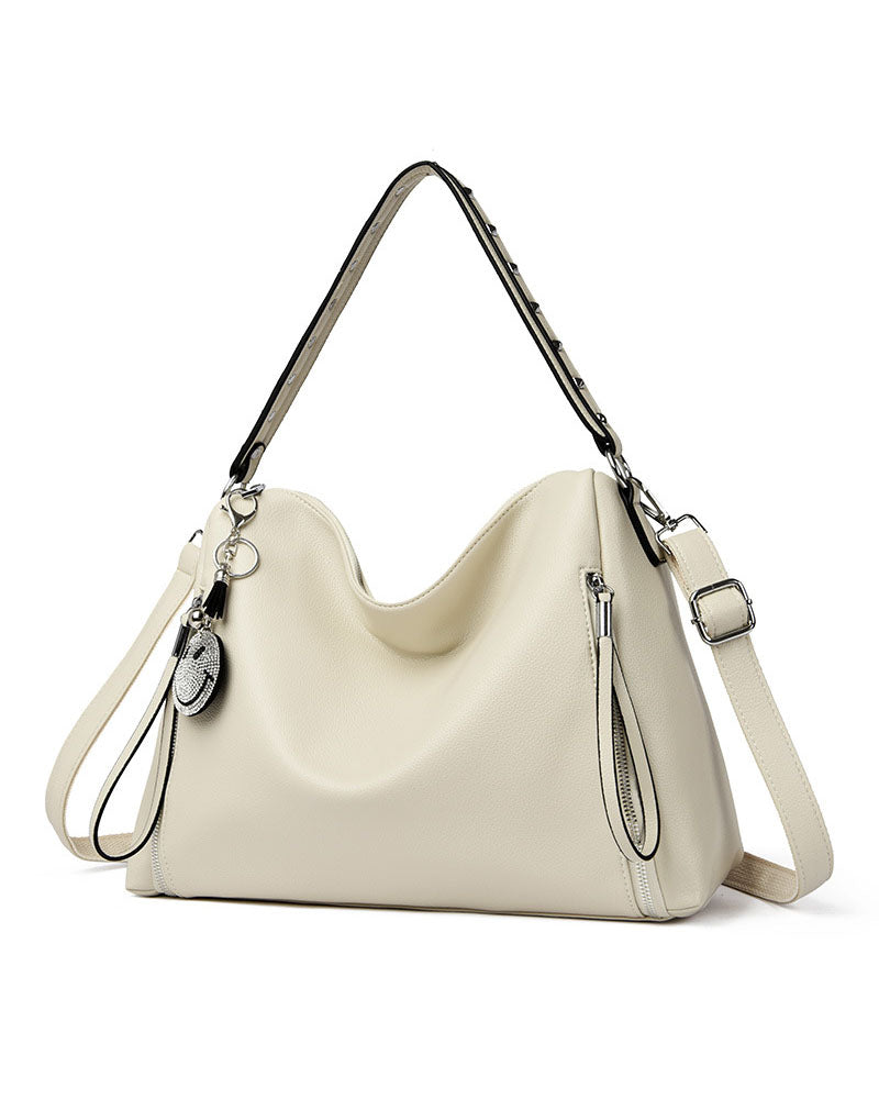 Cartera de Gran Capacidad con Colgante Sonriente – Modelo Suave y Moderno