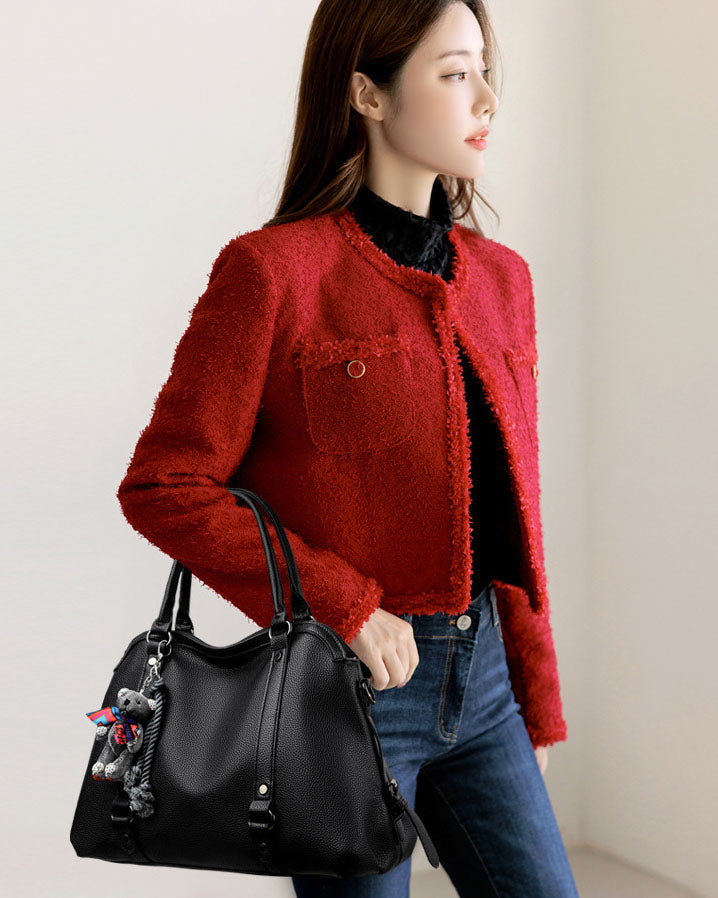 Bolso Mediano Suave de Tacto Liso, con Doble Asa, con Cierre Principal y Muñeco Decorativo