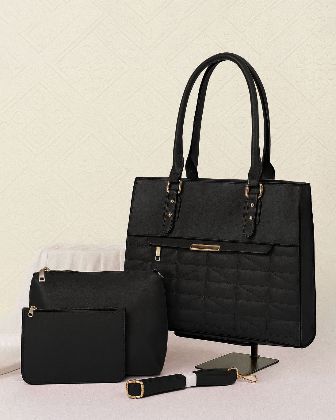 Combo tres piezas tamaño mediano espaciosa