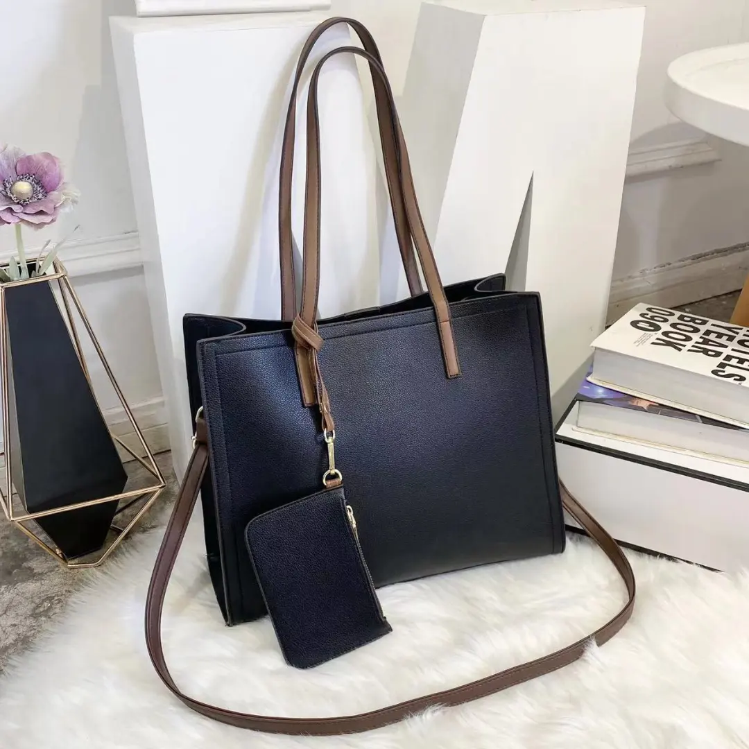 Bolso tipo cartera espaciosa