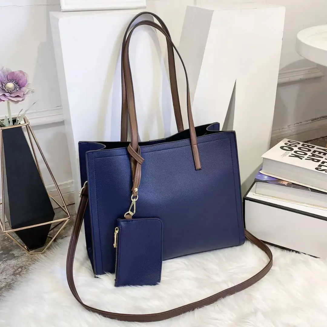 Bolso tipo cartera espaciosa