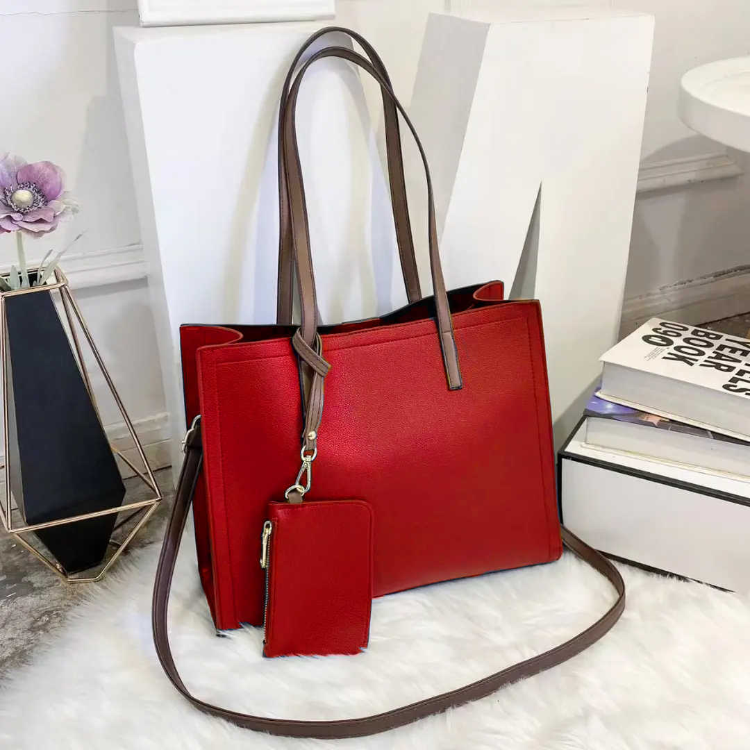 Bolso tipo cartera espaciosa