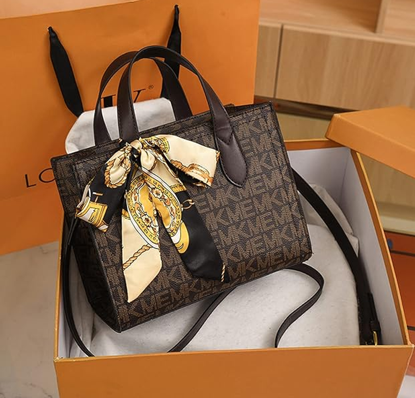 Cartera pequeña a la moda