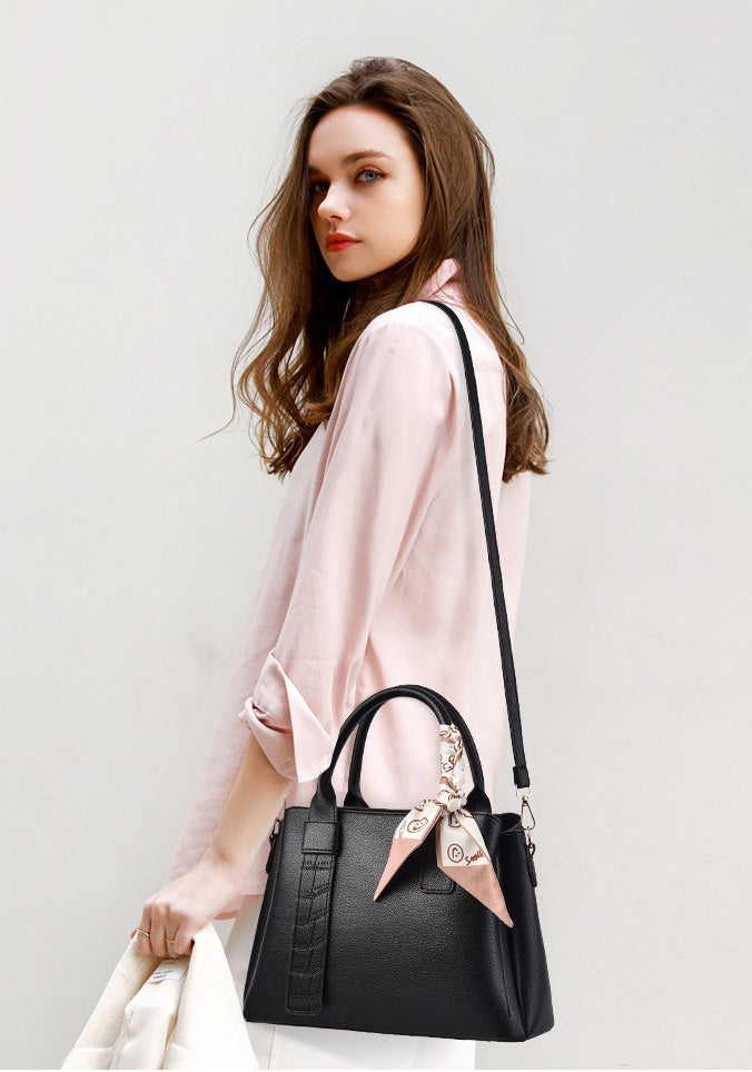 Versatilidad y Glamour: Cartera Mediana que Definirá tu Estilo