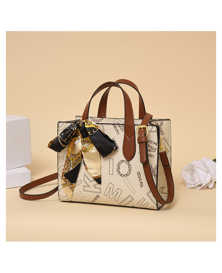 Cartera pequeña a la moda