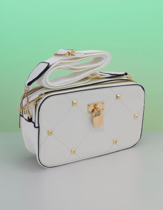 Black Friday • Crossbodies rectangulares con candado y tachuelas decorativas