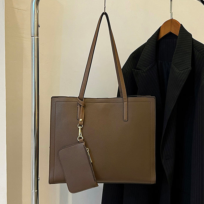 Bolso tipo cartera espaciosa