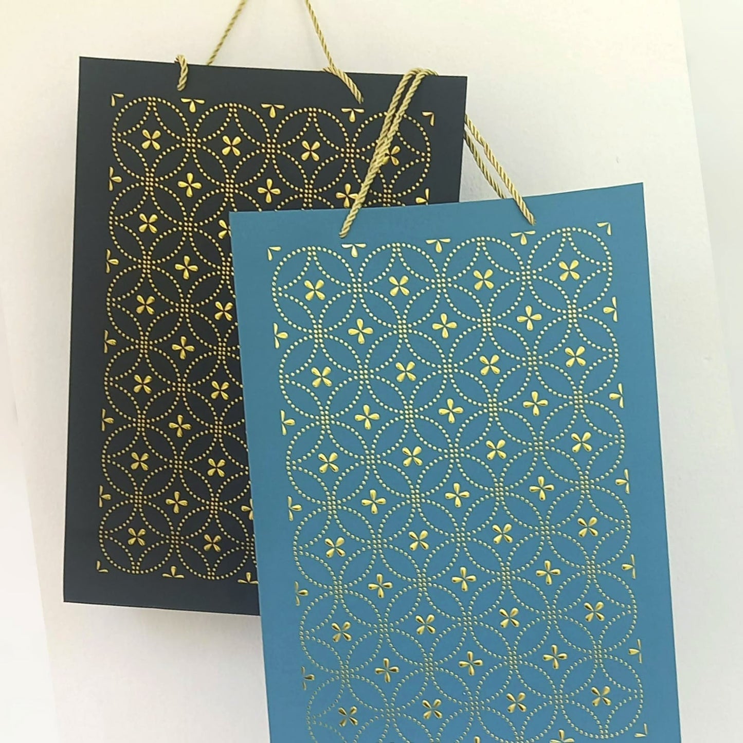 Bolsa de regalo en papel tamaño grande